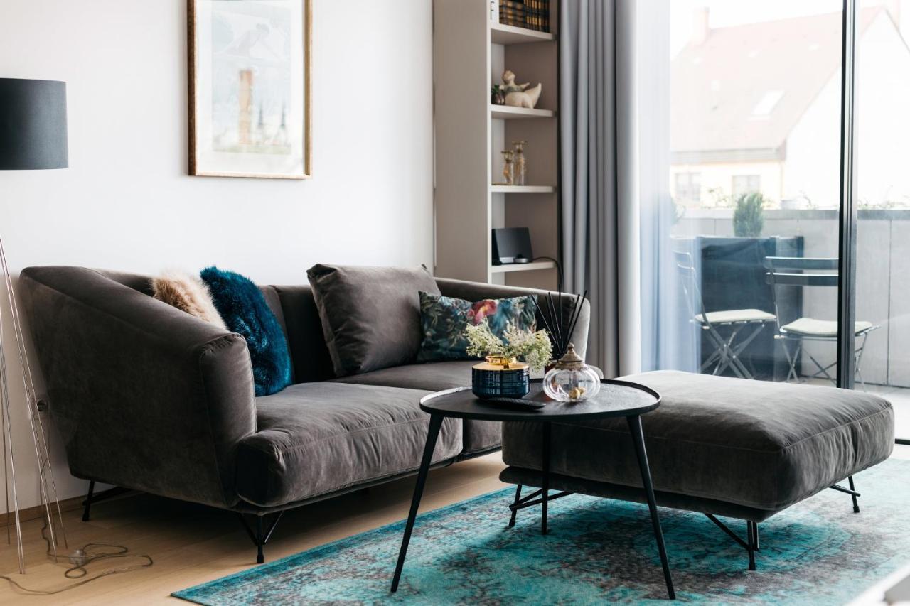Design Apartman - Free Parking Szeged Esterno foto