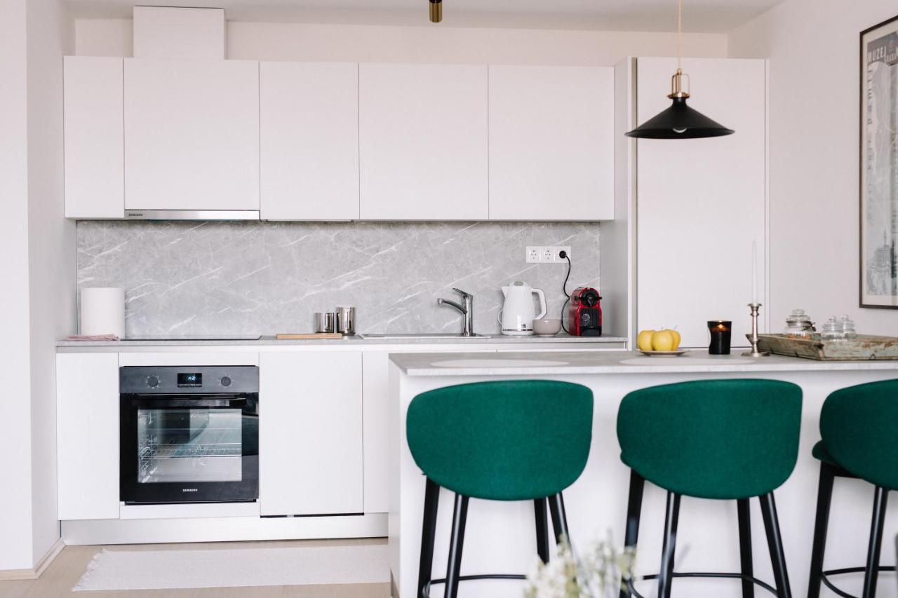 Design Apartman - Free Parking Szeged Esterno foto